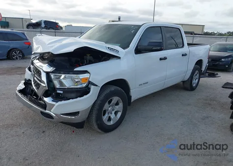 2023 Ram 1500 Big Horn 4X4 5'7 Box z USA, uszkodzony, nr VIN 1C6SRFFT4PN672120